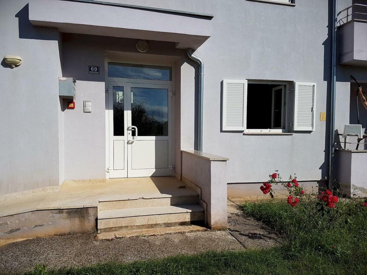 Apartment Vitalia 2+2 Poreč Zewnętrze zdjęcie